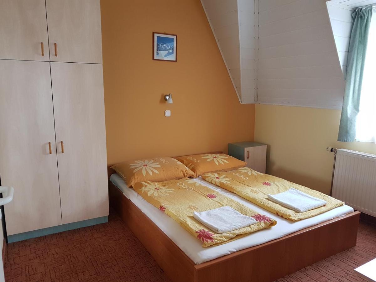 Richie Ii. Apartman Appartement Siófok Buitenkant foto