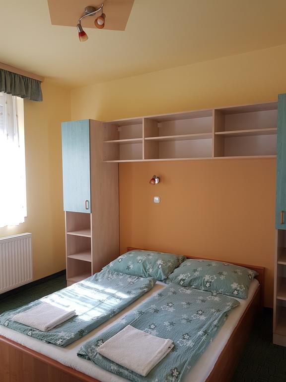 Richie Ii. Apartman Appartement Siófok Buitenkant foto