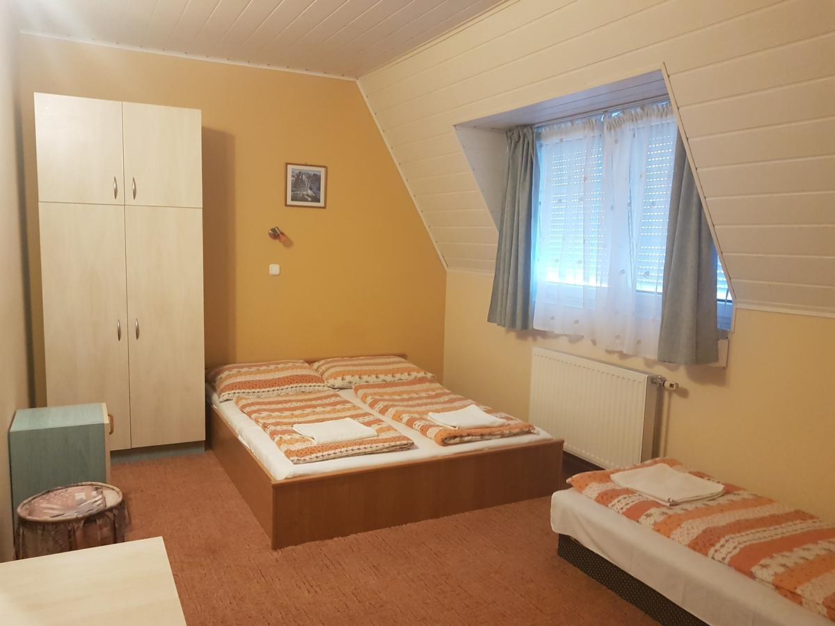 Richie Ii. Apartman Appartement Siófok Buitenkant foto