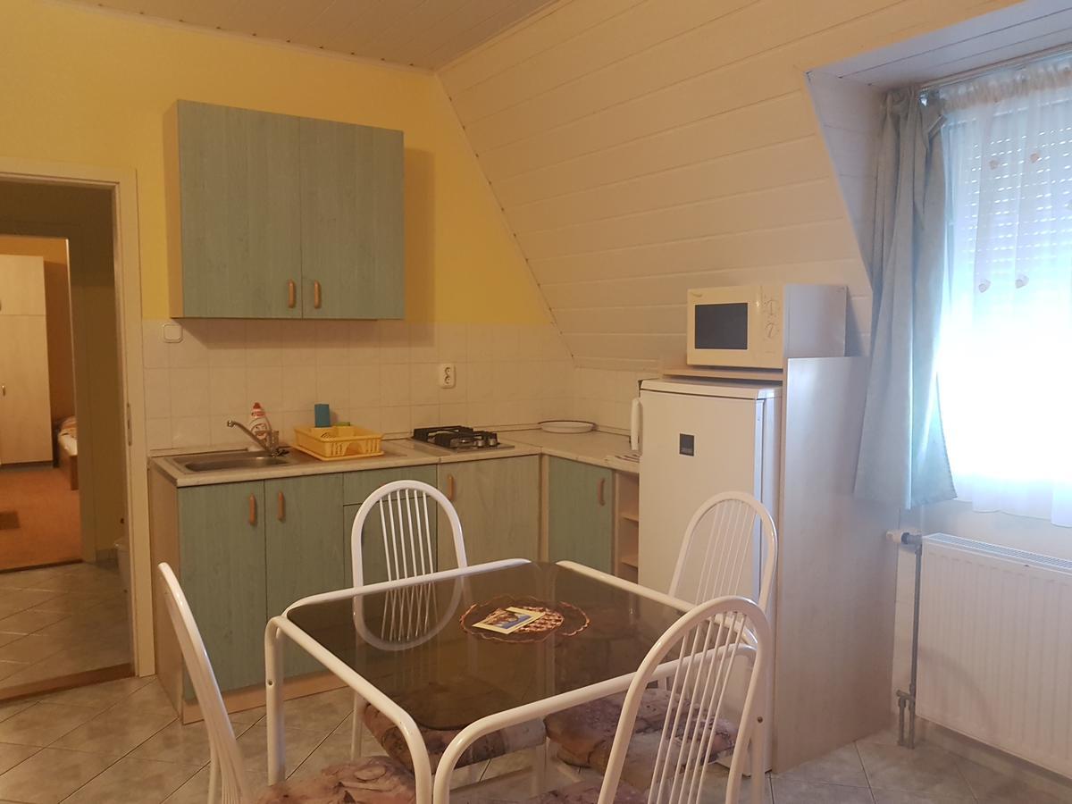 Richie Ii. Apartman Appartement Siófok Buitenkant foto